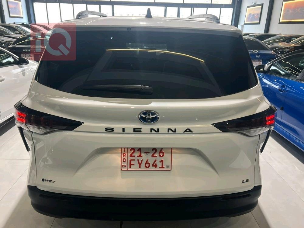 تويوتا سيينا